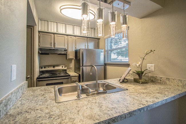 Building Photo - Azure Apartments