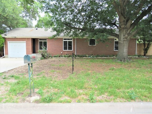 Photo - 1026 Thomas St House