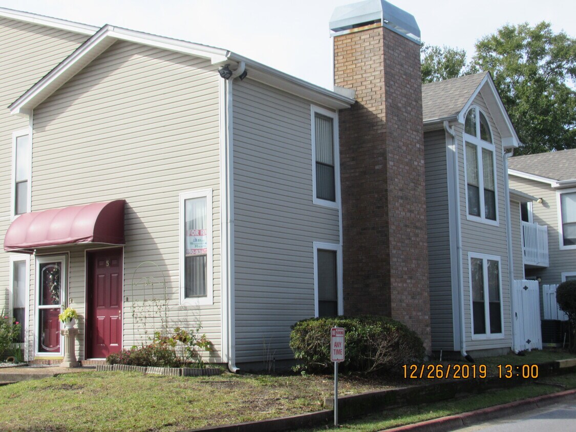 7171 N 9th Ave E5 Corner Unit - 7171 N 9th Ave
