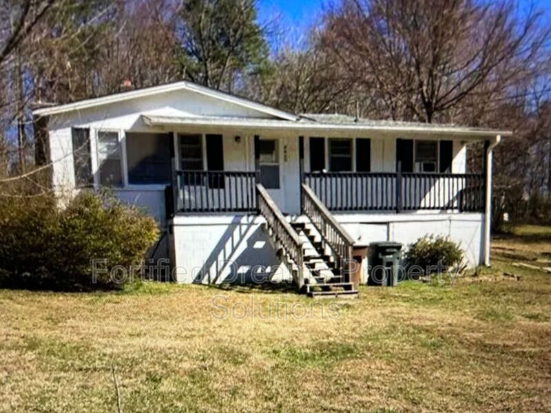 Primary Photo - 4400 Voss Ave