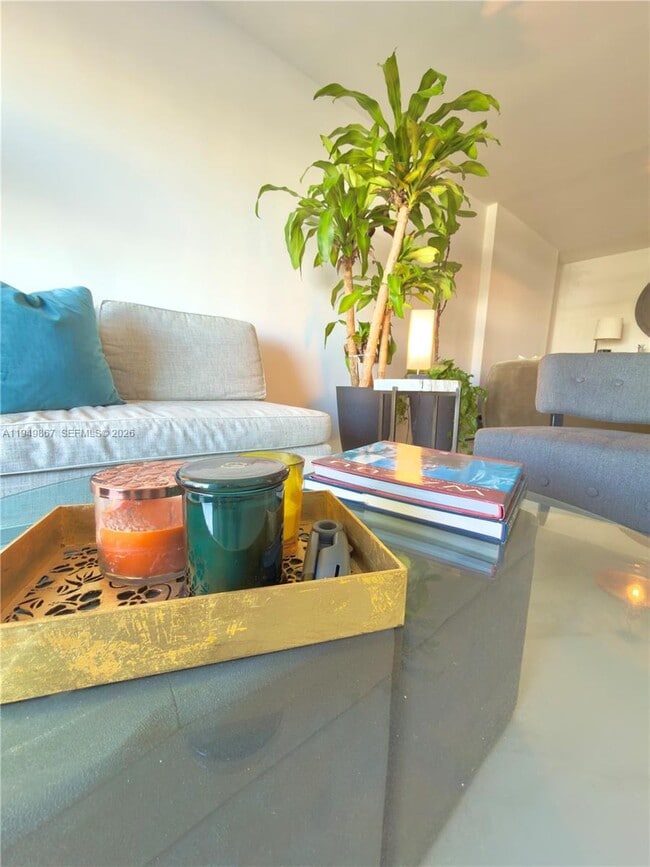 Foto del edificio - 400 Kings Point Dr