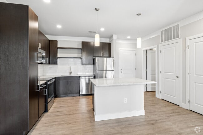 Bell 1BR, 1BA - 616SF - Kitchen - The Edison at Wheat Ridge