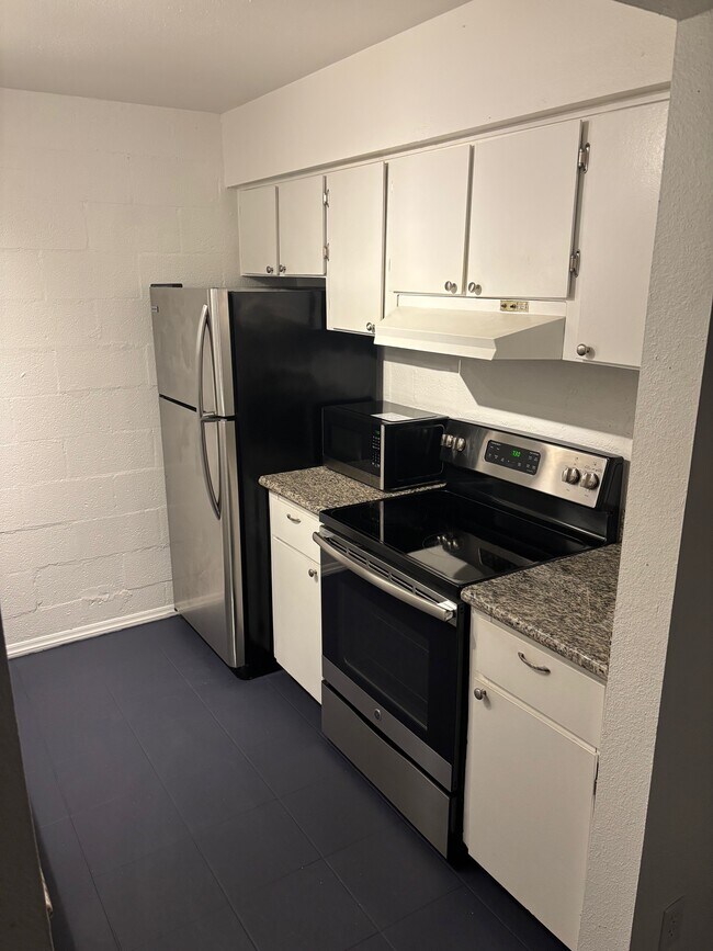 Foto del edificio - 7625 E Camelback Rd