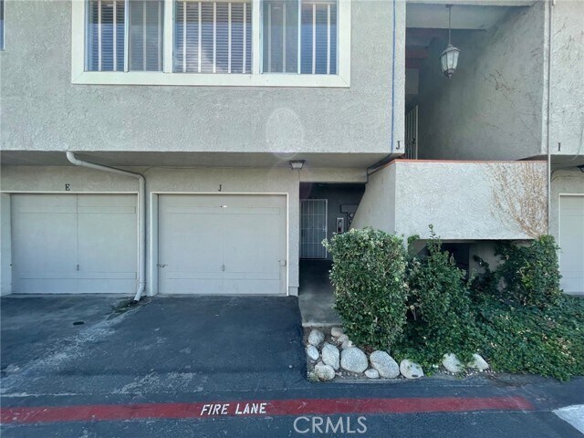 Building Photo - 31864 Railroad Canyon Rd