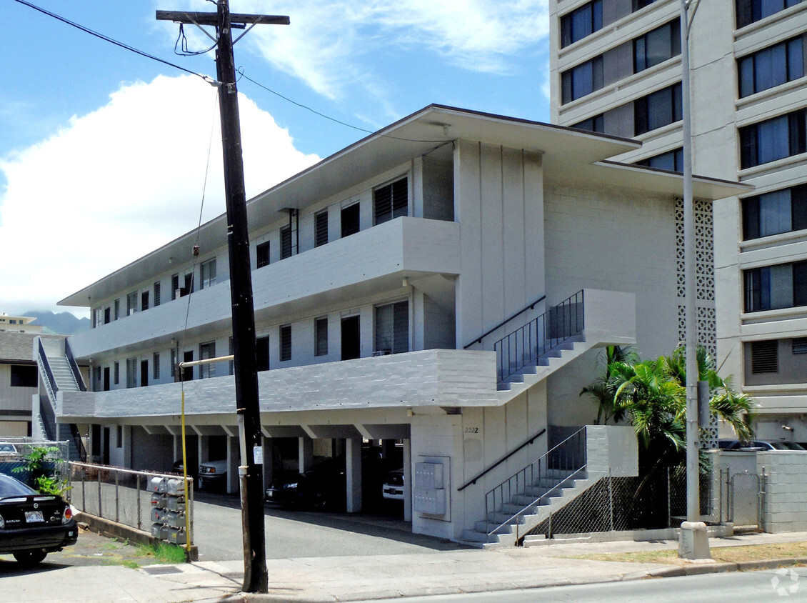 Building Photo - 2222 Kapiolani Blvd