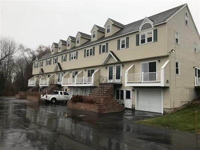 6 Druid Hill Ave Unit 6, Methuen, MA 01844 Condo for Rent in Methuen