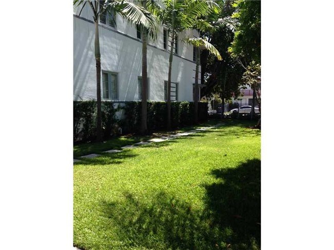 Building Photo - 1600 Euclid Ave