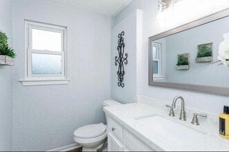 Building Photo - 15614 Pebble Bend Dr