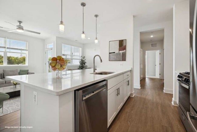 Building Photo - Five43 Apartments