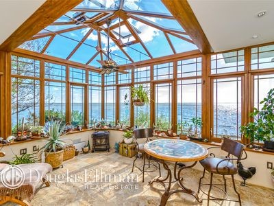 Foto del edificio - 42 Salt Meadow Ln