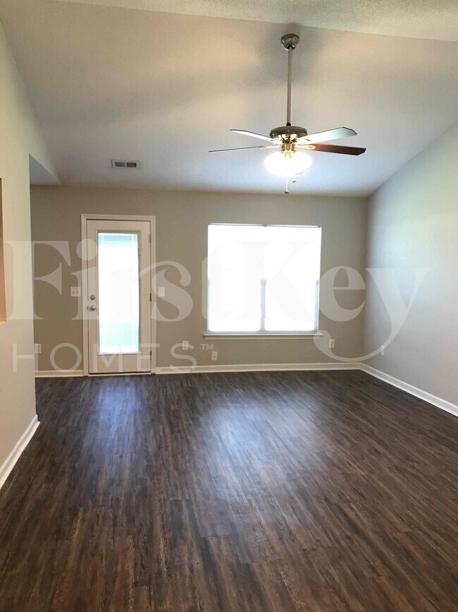 Foto del edificio - 120 Pointer Dr