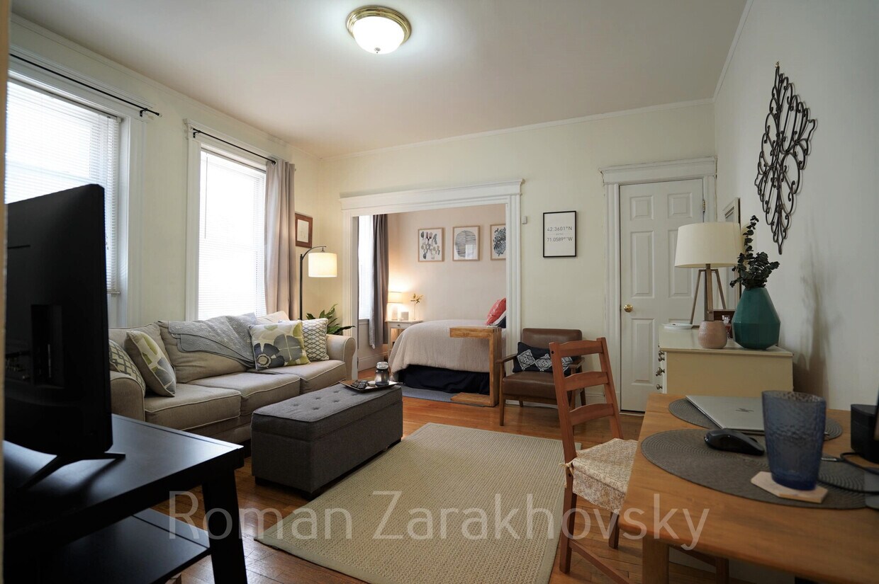 Primary Photo - 42 Strathmore Rd