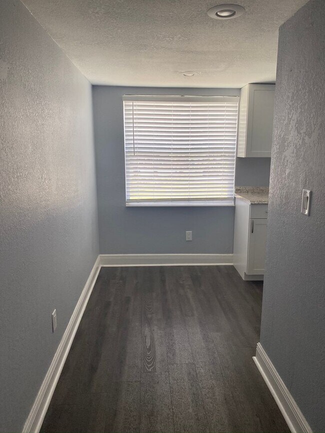 Building Photo - Ground Floor 2 Bedroom 1 Bathroom in Brand...