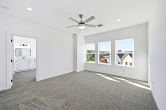 Building Photo - 111 Capetown Way