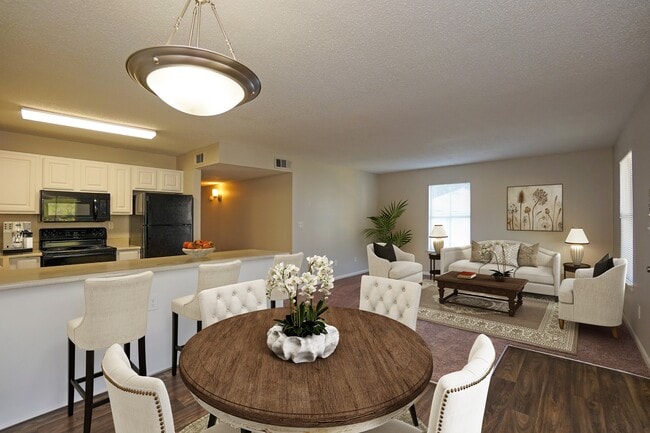 Building Photo - Winding Creek