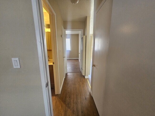 Foto del edificio - 3417 Fairview Dr