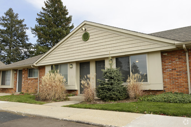 Building Photo - Davis Creek Apartments