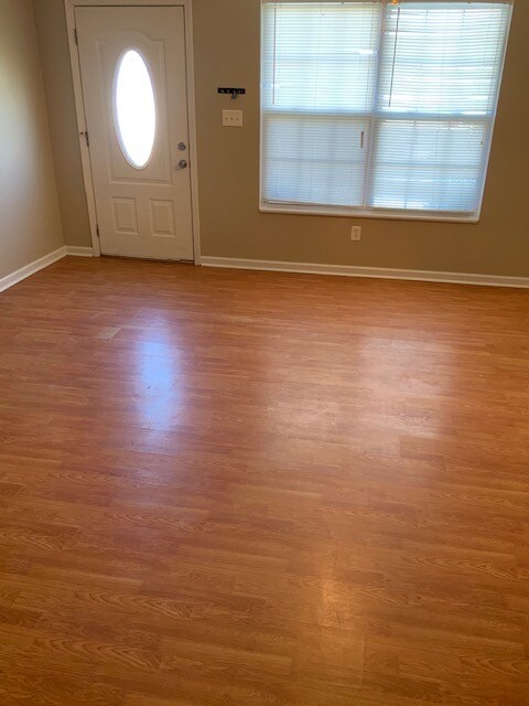 Foto del edificio - 109 Poe Ct