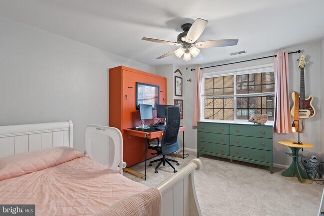 Foto del edificio - 1469A N Van Dorn St