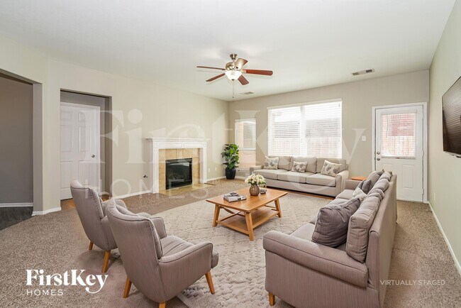 Foto del edificio - 4162 Wells Mark Dr