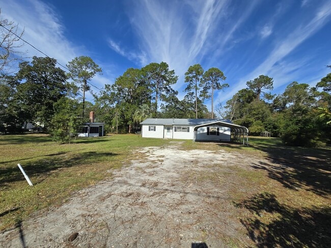 Building Photo - 105 Doris St