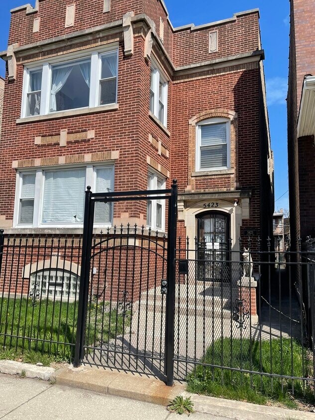 Primary Photo - 5413 S Racine Ave