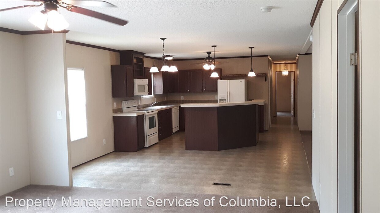 Foto principal - 3 br, 2 bath House - 109 Charm Hill Rd
