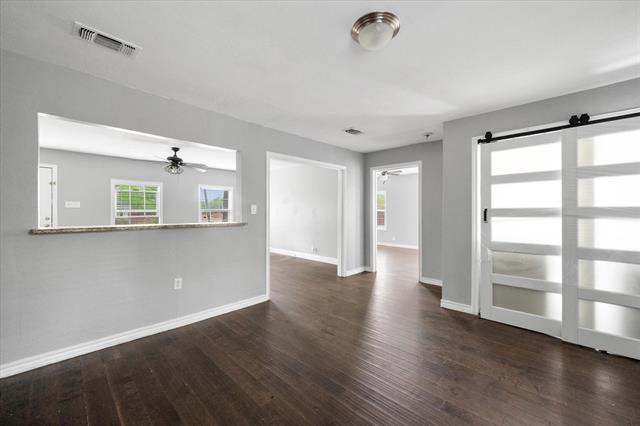 Foto del edificio - 2020 Bluebonnet Dr