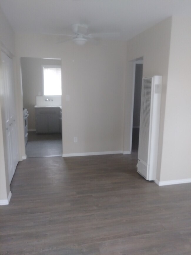 Área de comedor y cocina - 5850 David Ave