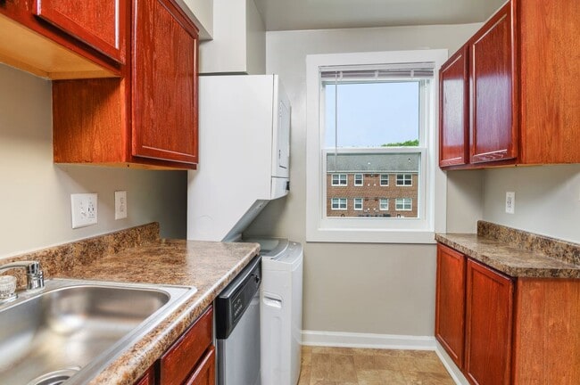Haven Columbia Pike Apartments Arlington, VA