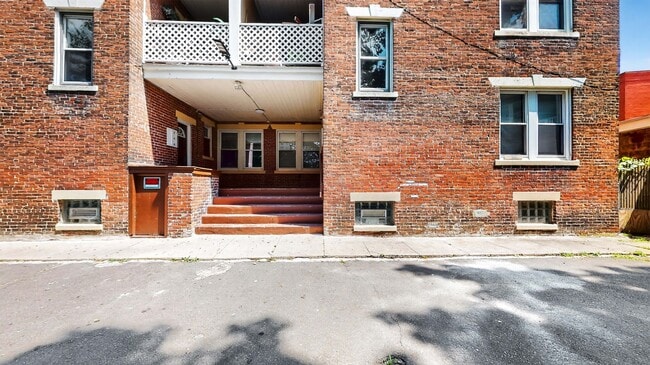 Photo - Live in Salem! 3Bed for July 1st, 2026 House