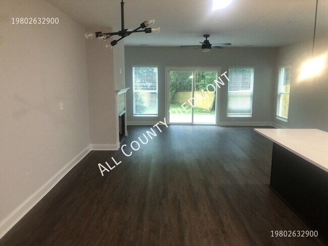 Building Photo - 3219 Credenza Rd
