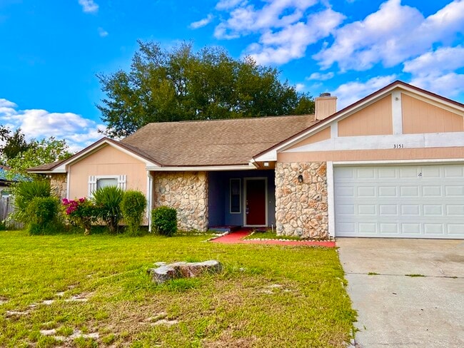 Photo - Spacious 3 bedroom 2 bath 2 car garage hom... House