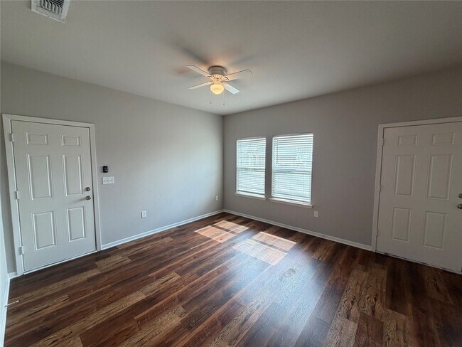 Foto del edificio - 2741 Ginger Ct
