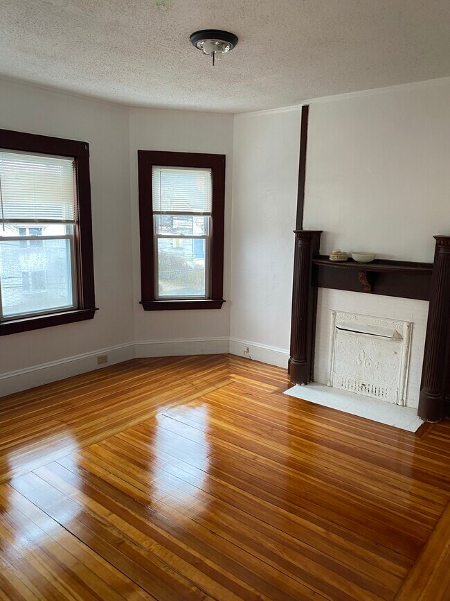 Foto del edificio - 50 Wheatland Ave