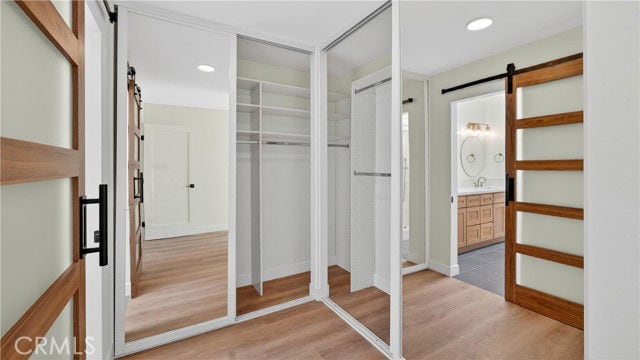 Foto del edificio - 22866 Mariano Dr