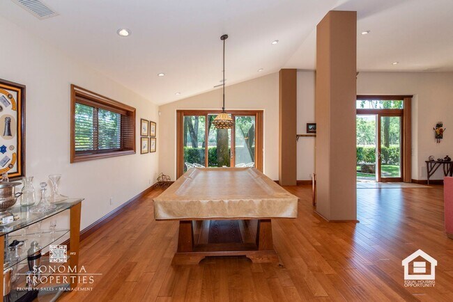 Building Photo - Stunning 4 Bedroom / 2 Bathroom Home Surrounded by Vineyards & Breathtaking Views