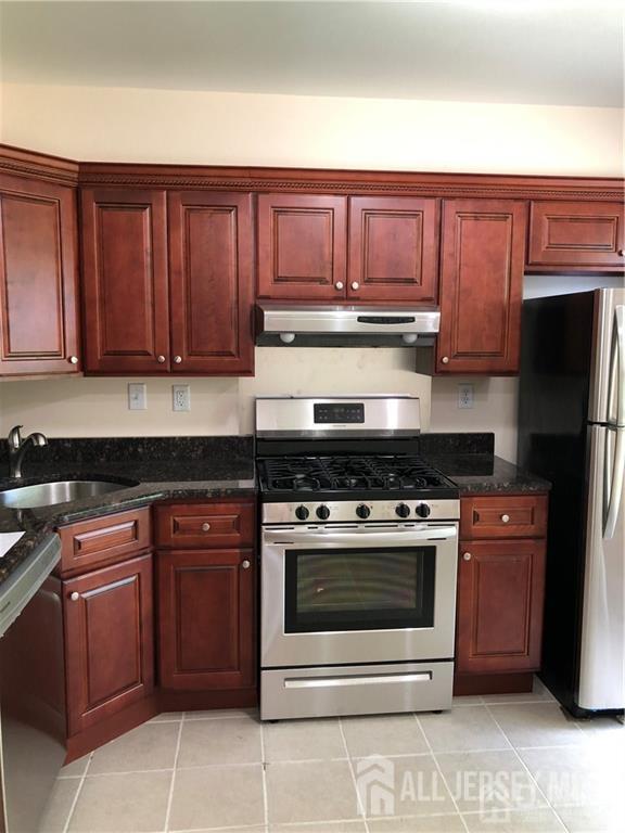 Foto del edificio - 322 Hampshire Ct