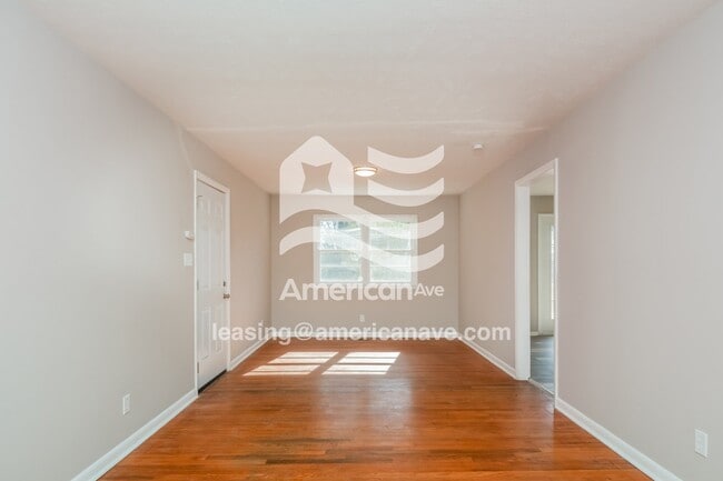 Building Photo - 3237 Barksdale Rd