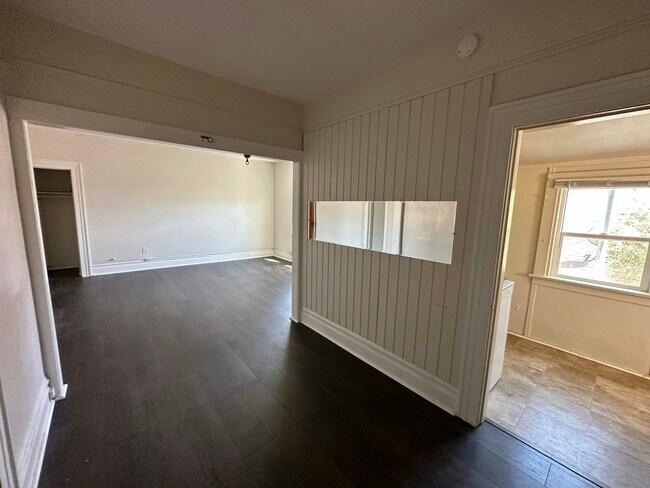 Foto del edificio - 102 Parkwood Dr