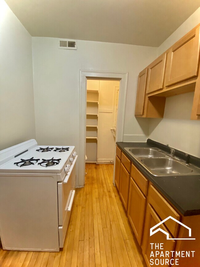 Foto del edificio - 7443 W Randolph St