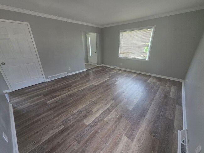 Foto del edificio - 6650-6652 N 55th St