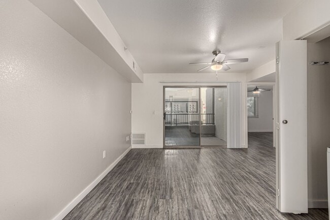 Interior Photo - The Rockford