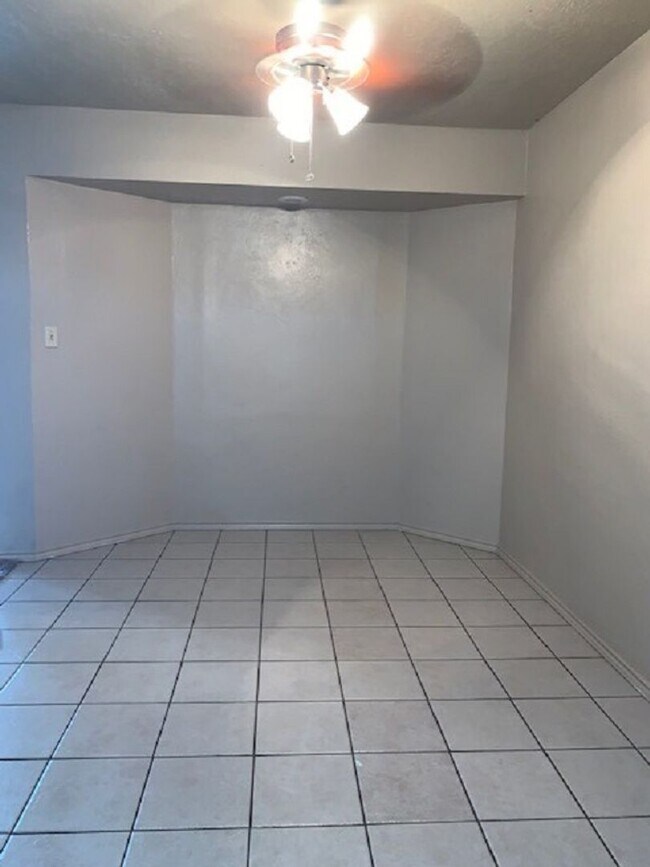 Foto del edificio - 5005 SE Kincaid Ave