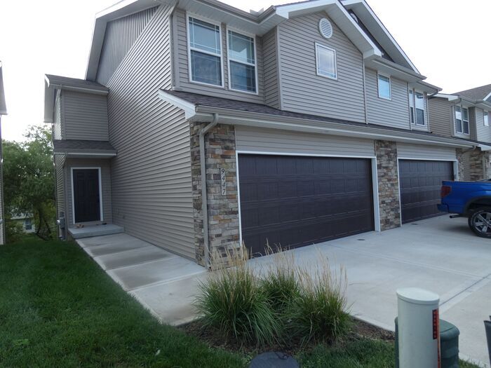 Foto principal - Beautiful Town Home!