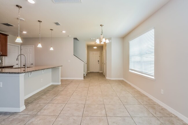 Building Photo - 2708 Monticello Way