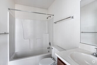 3BR, 2BA - 1200 SF - Storyboard on Hilltop
