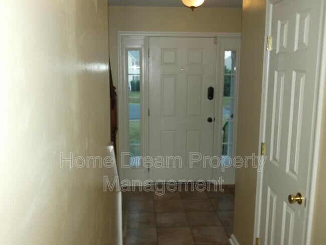 Building Photo - 3809 Purley Dr