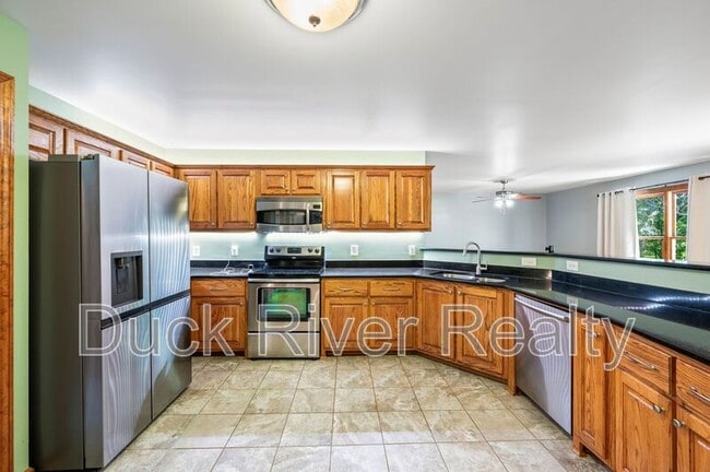 Building Photo - 1963 TN-166