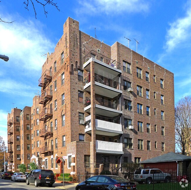 Foto del edificio - 505 Elmwood Avenue